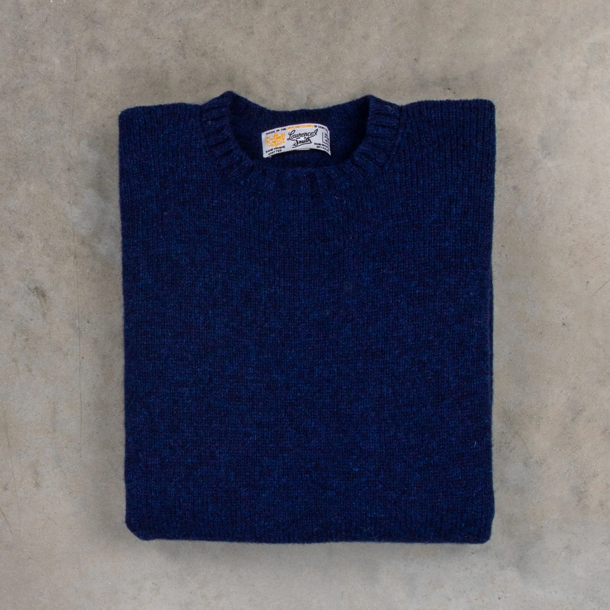 Laurence J. Smith Super Soft Seamless Crewneck Starnight Blue