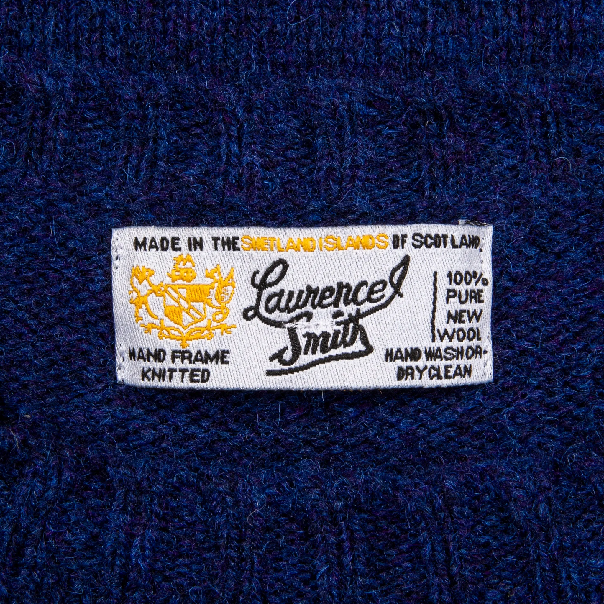 Laurence J. Smith Super Soft Seamless Crewneck Starnight Blue