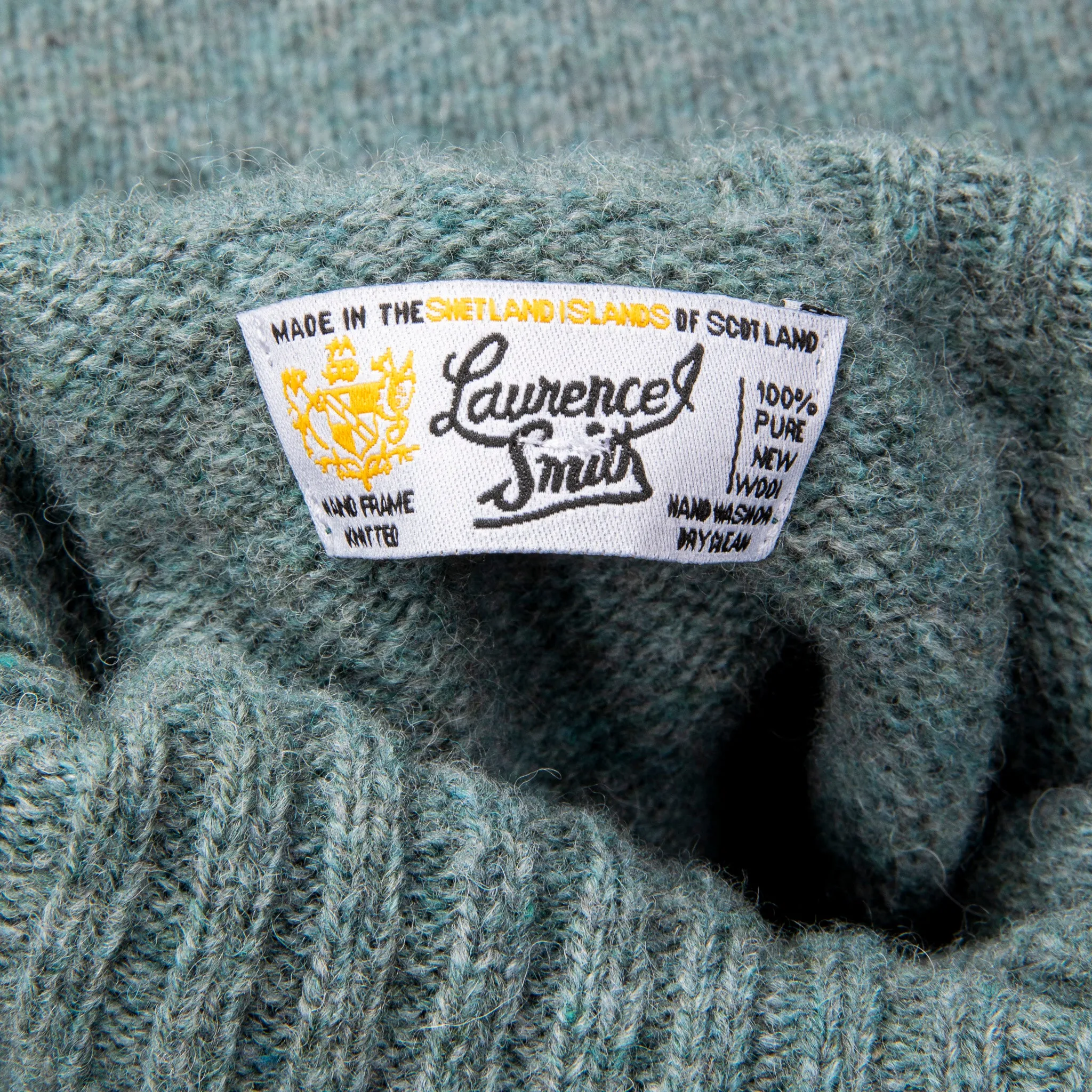 Laurence J. Smith Super Soft Seamless Roll Neck Pullover Graphite Green