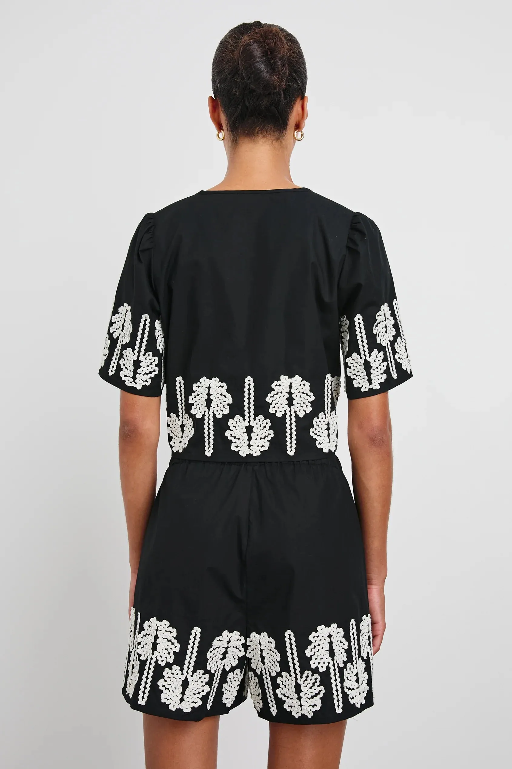 Pari Top in Black Ivory Palm Trees