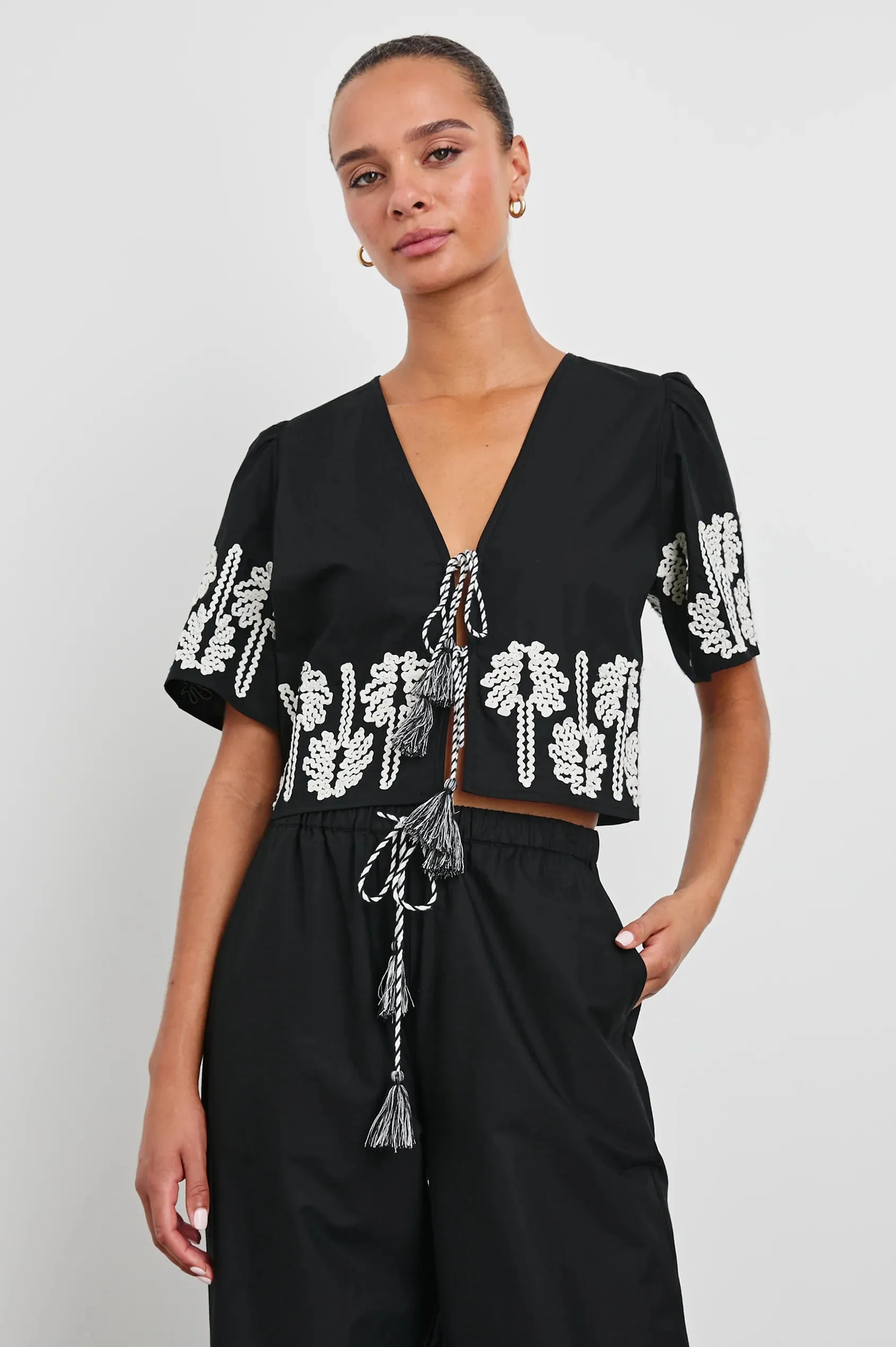 Pari Top in Black Ivory Palm Trees