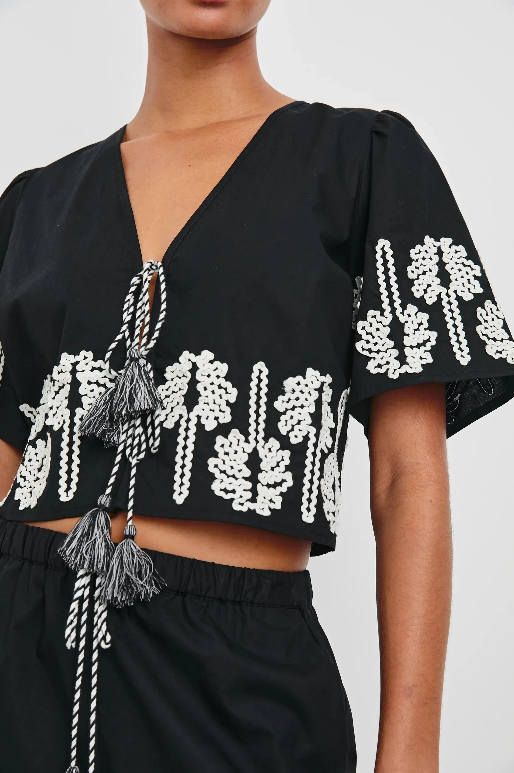 Pari Top in Black Ivory Palm Trees