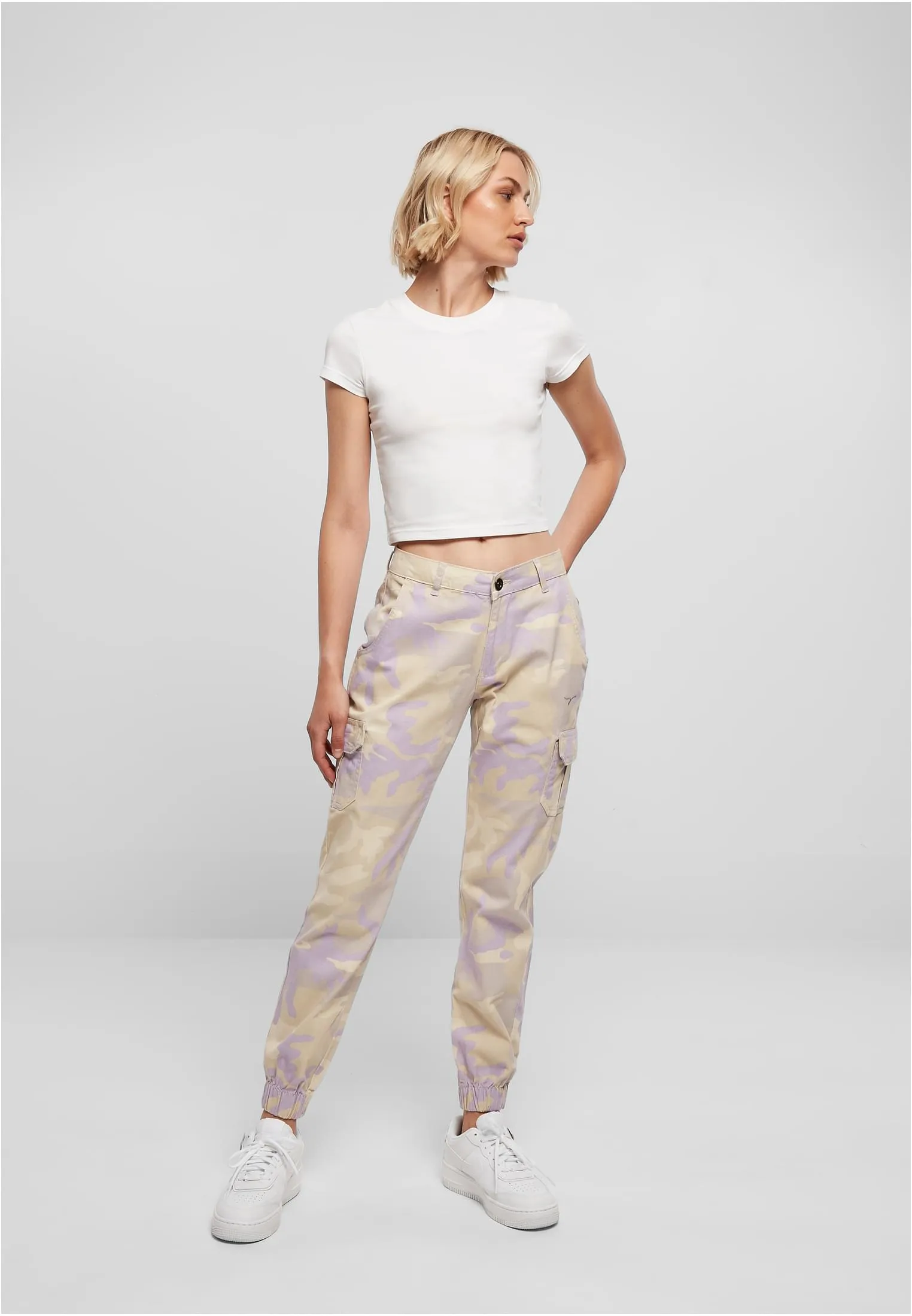 UC High Waist Camo Cargo Pants