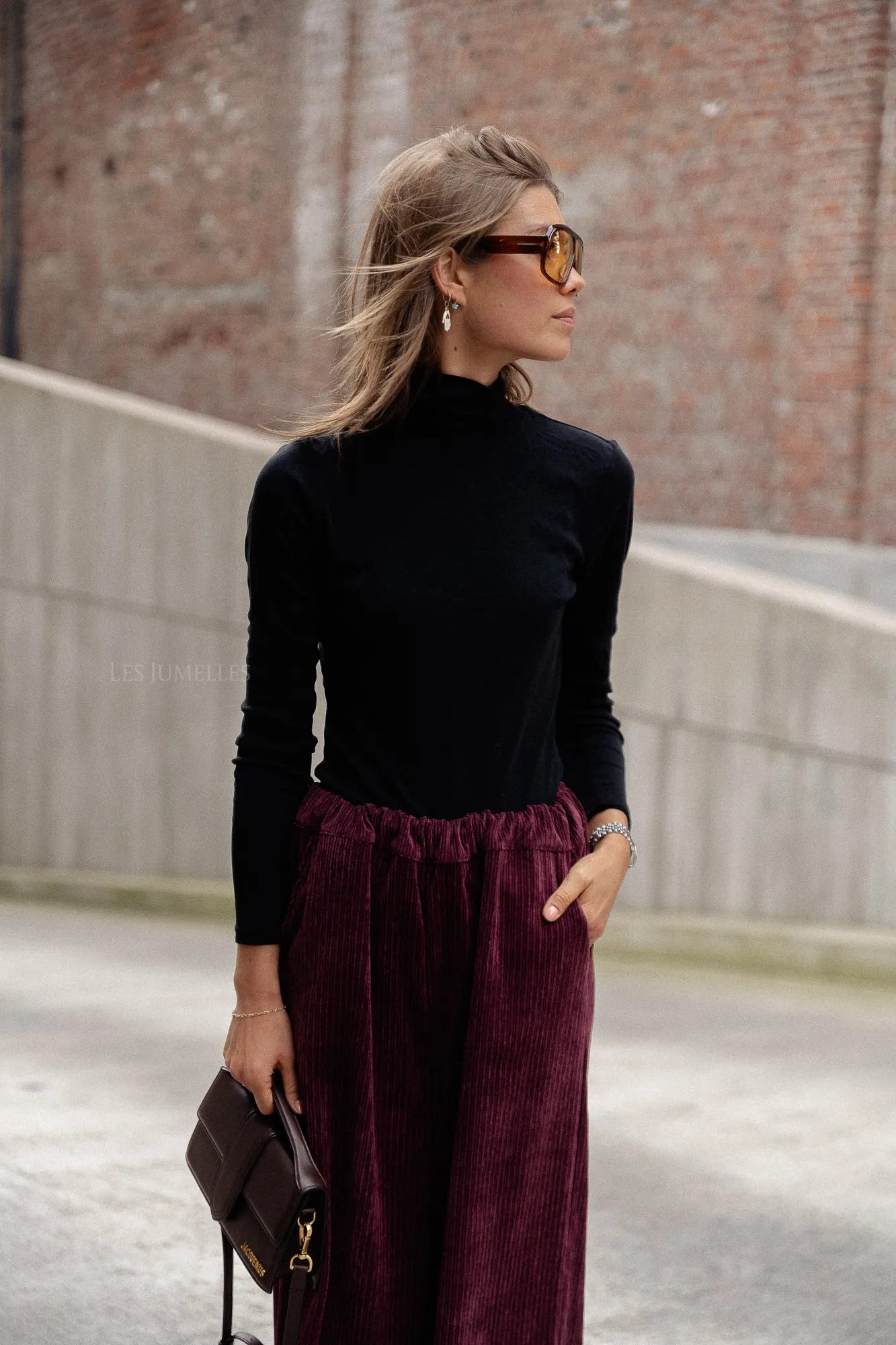 VIJolini roll neck LS top black beauty
